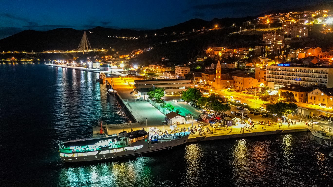 Luka Dubrovnik · Gruž