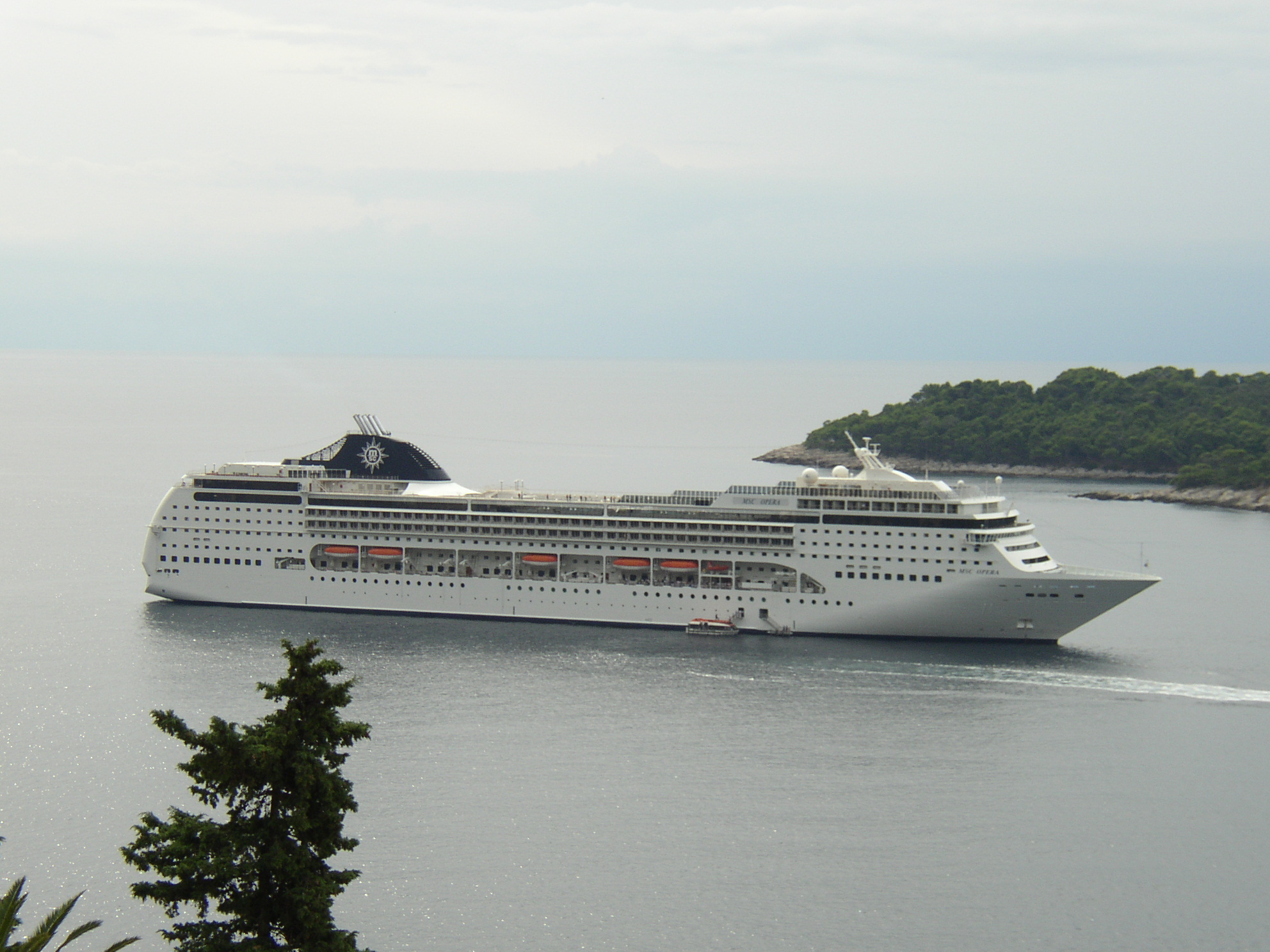 Izvorni naziv: msc opera 01.JPG
