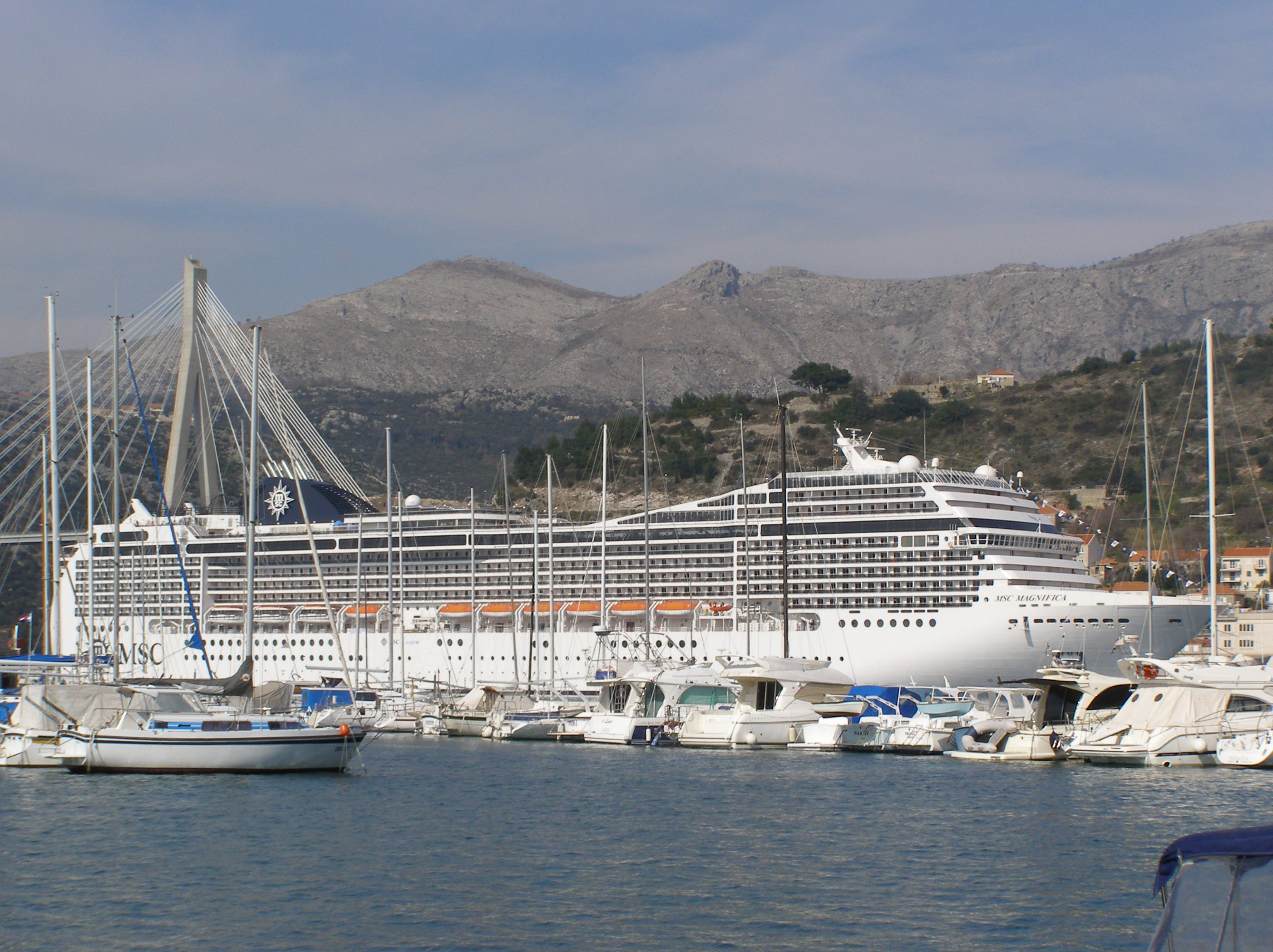 MSC Magnifica