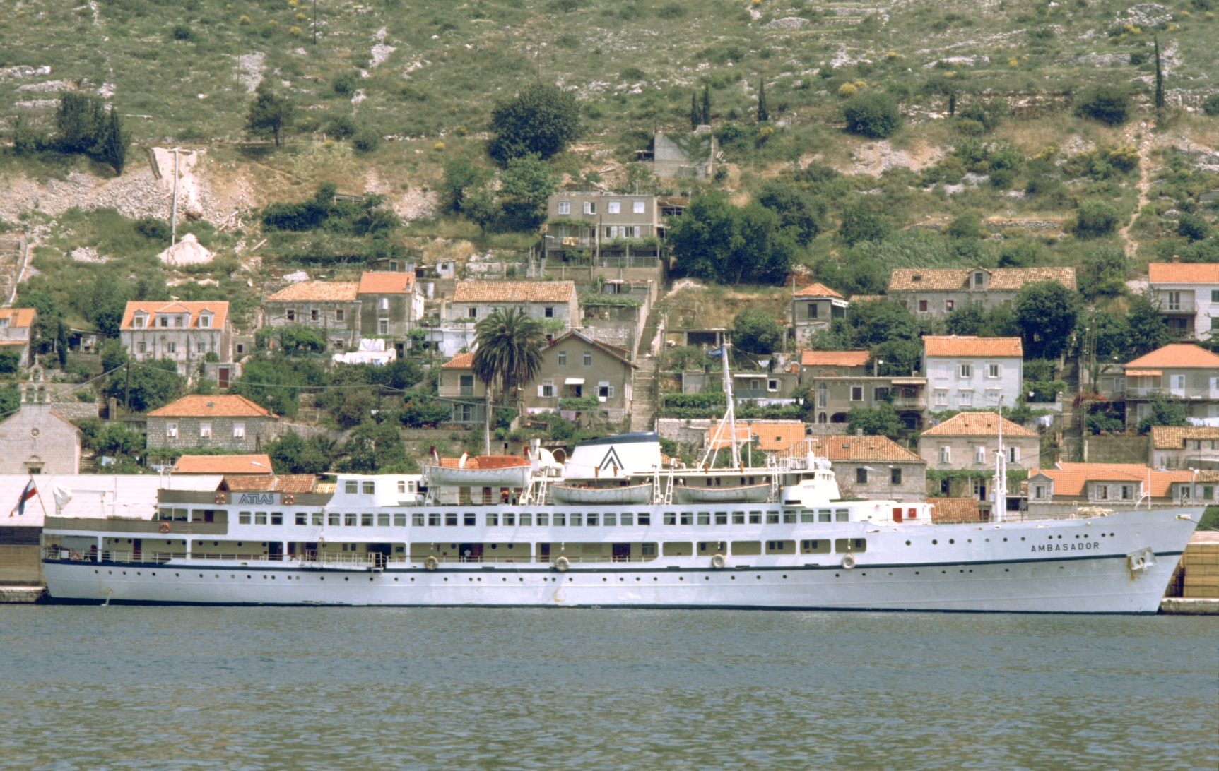 Izvorni naziv: ambasador.jpg