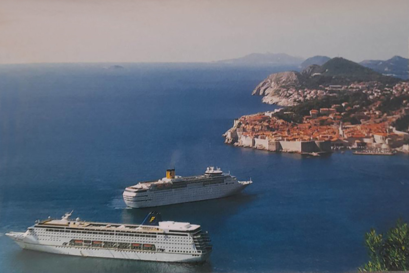 Izvorni naziv datoteke: MIstral i Costa Classica -.jpg
