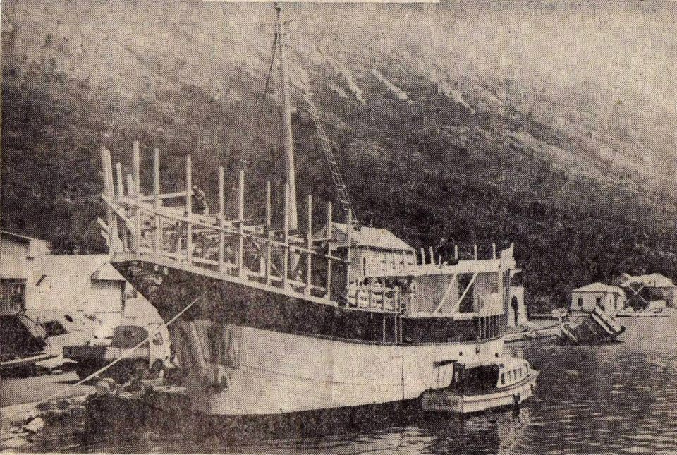 Izvorni naziv: Santa Maria & Greben.jpg