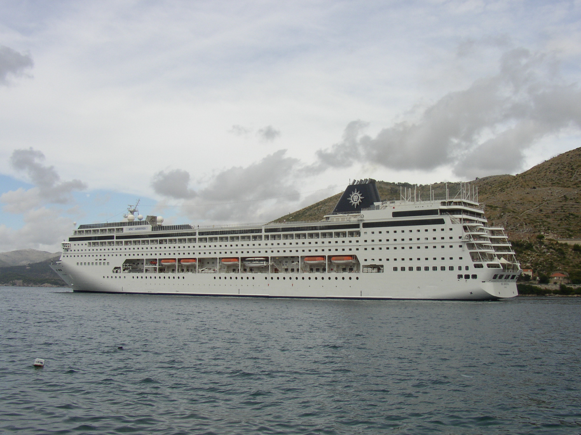 Izvorni naziv: msc armonia 02.JPG