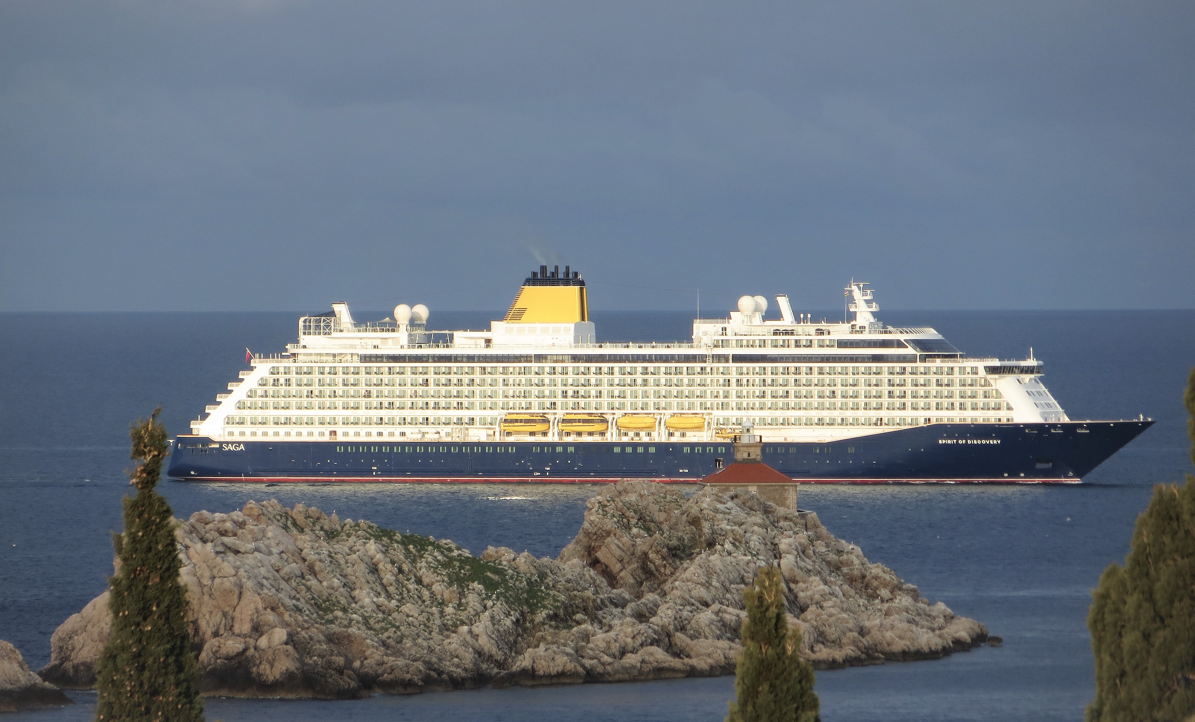 Izvorni naziv: Spirit of Discovery ....jpg